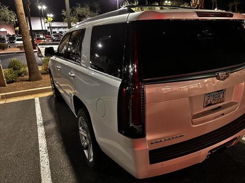 2017 Cadillac Escalade Premium Luxury