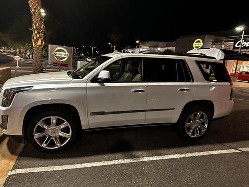 2017 Cadillac Escalade Premium Luxury