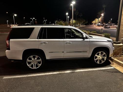 2017 Cadillac Escalade Premium Luxury