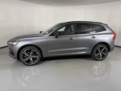 2021 Volvo XC60 T5 R-Design