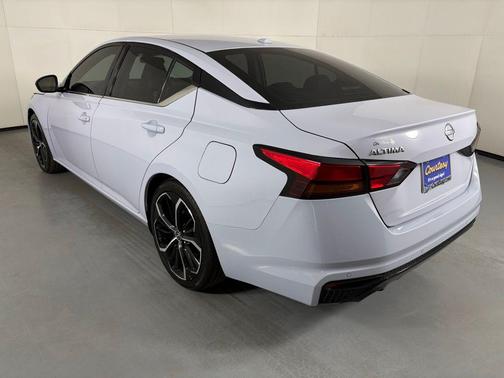 Gray Sky Pearl 2024 Nissan Altima SR FWD