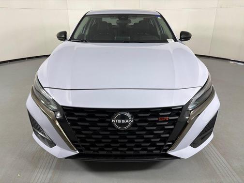 Gray Sky Pearl 2024 Nissan Altima SR FWD