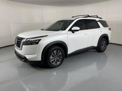 2025 Nissan Pathfinder SV FWD