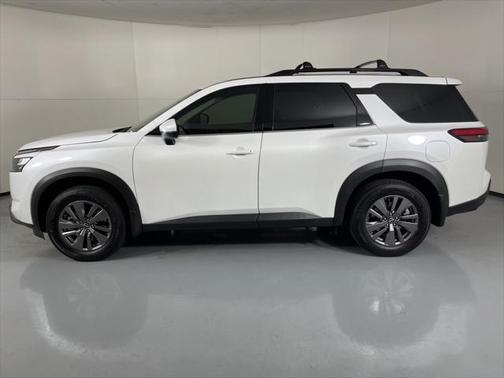 2025 Nissan Pathfinder SV FWD