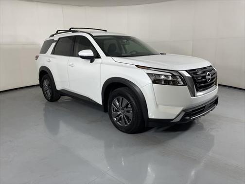 2025 Nissan Pathfinder SV FWD