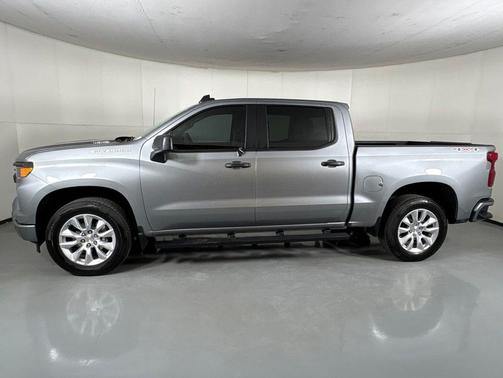 Sterling Gray Metallic 2025 Chevrolet Silverado 1500 Custom