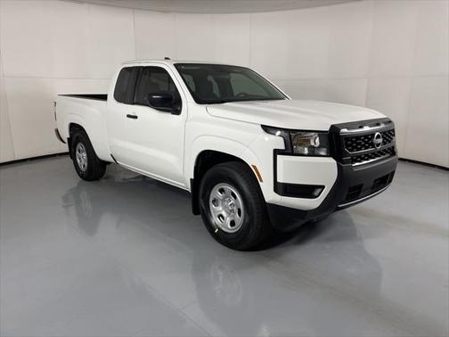 2025 Nissan Frontier S