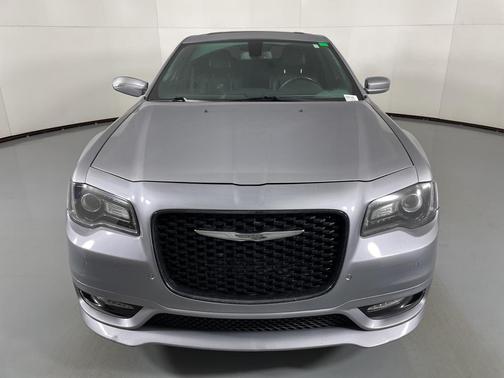 2018 Chrysler 300 S