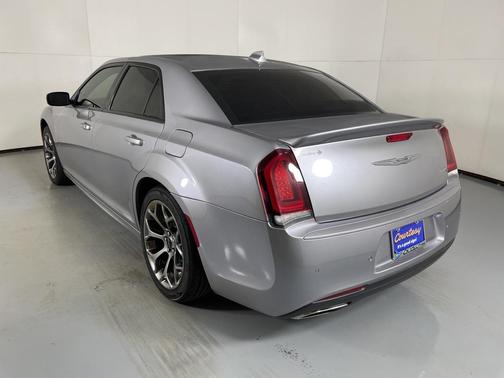2018 Chrysler 300 S