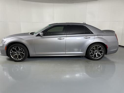 2018 Chrysler 300 S
