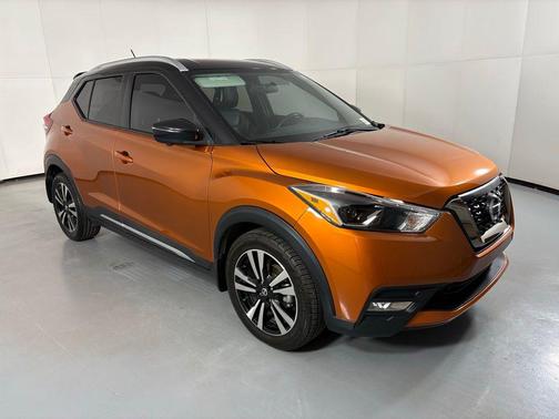 2019 Nissan Kicks SR