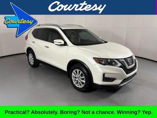 Pearl White 2017 Nissan Rogue SV