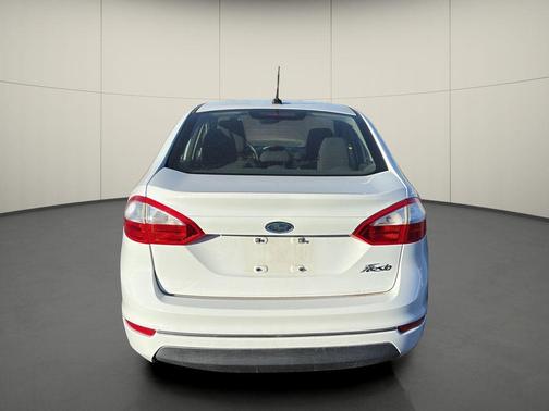2014 Ford Fiesta S