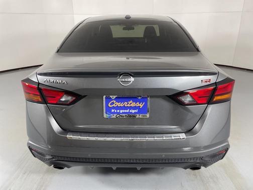 2023 Nissan Altima SR FWD