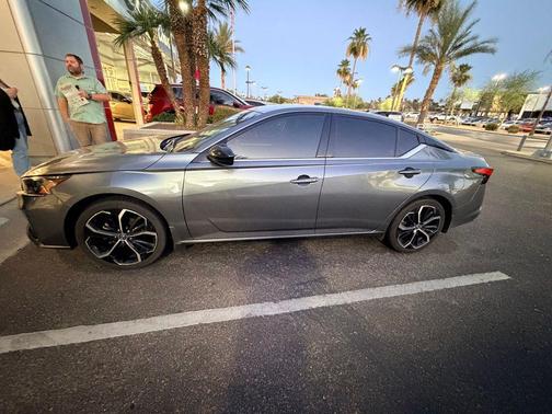 Gun Metallic 2023 Nissan Altima SR FWD