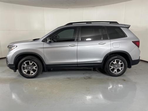 2022 Honda Passport AWD TrailSport