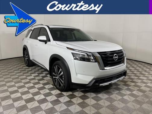 2025 Nissan Pathfinder Platinum 4WD