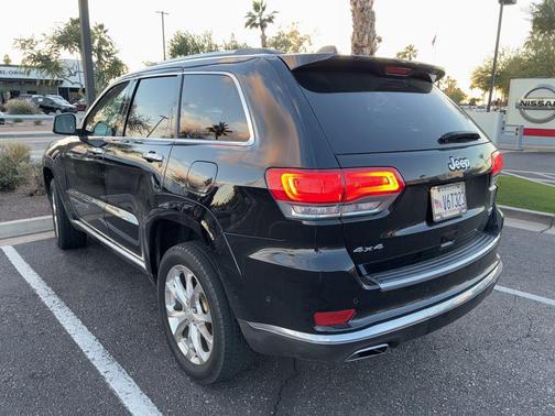 2019 Jeep Grand Cherokee Summit