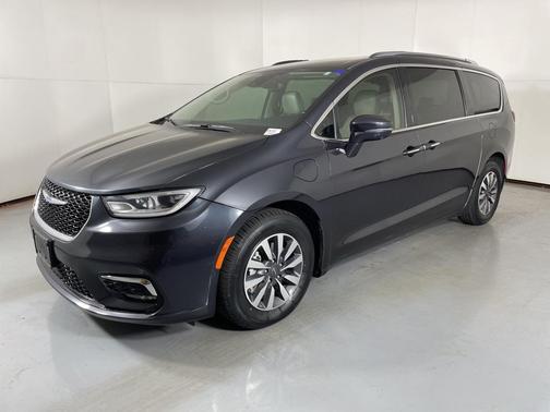 2021 Chrysler Pacifica Hybrid Touring L