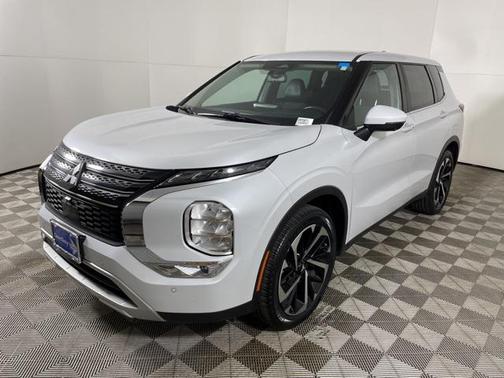 2023 Mitsubishi Outlander SE 2.5 2WD