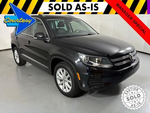 Deep Black 2017 Volkswagen Tiguan 2.0T Wolfsburg Edition