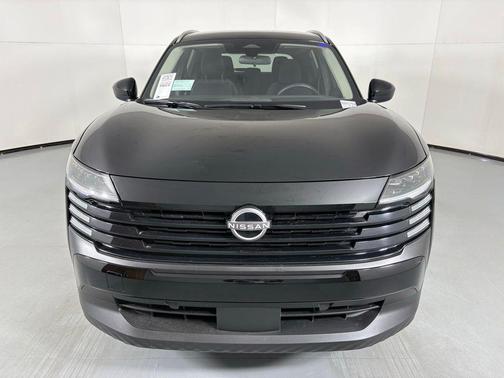 Super Black 2026 Nissan Kicks SV