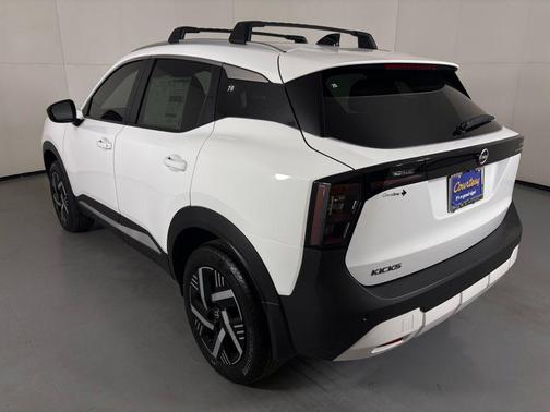 Fresh Powder 2026 Nissan Kicks SV