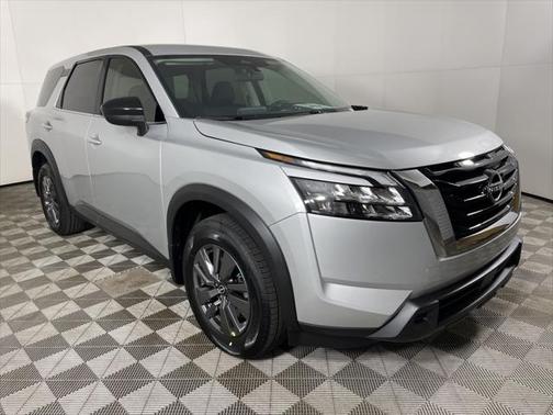 2025 Nissan Pathfinder S FWD