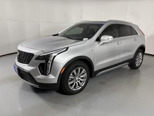 2022 Cadillac XT4 Premium Luxury
