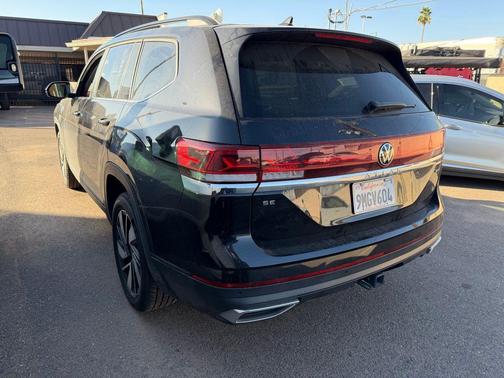 2024 Volkswagen Atlas 2.0T SE w/Technology 4MOTION