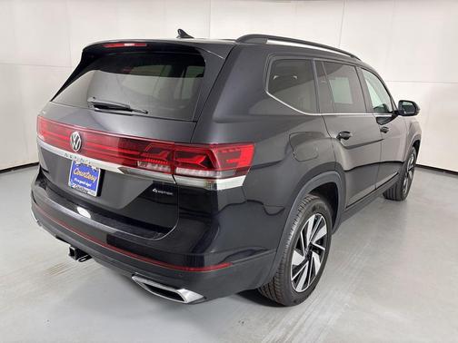 2024 Volkswagen Atlas 2.0T SE w/Technology 4MOTION