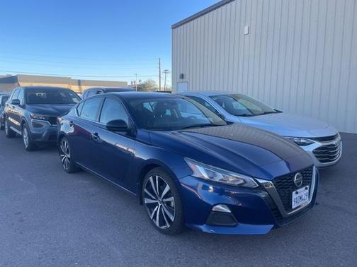 2022 Nissan Altima SR FWD