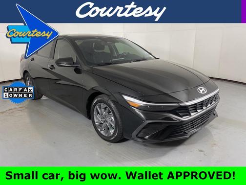 2024 Hyundai ELANTRA SEL
