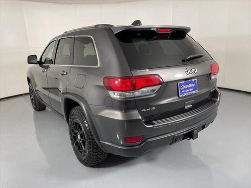 2020 Jeep Grand Cherokee Laredo
