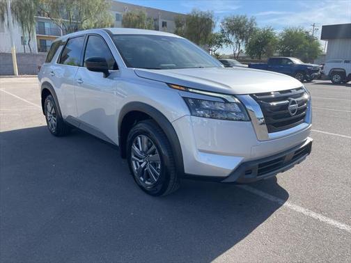 2025 Nissan Pathfinder S FWD