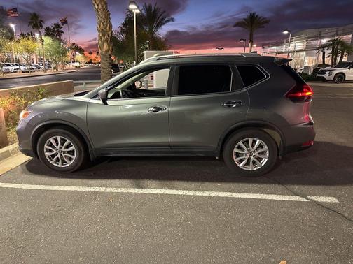 2018 Nissan Rogue SV