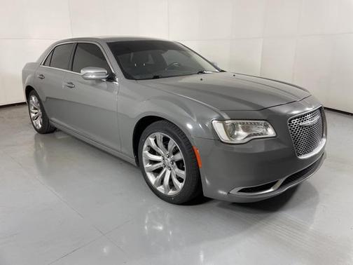 2018 Chrysler 300 Touring