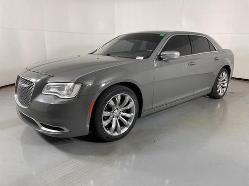 2018 Chrysler 300 Touring