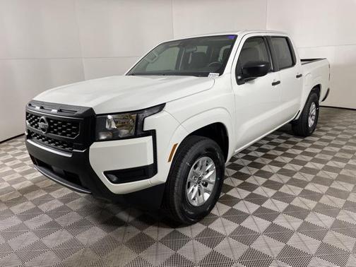 2025 Nissan Frontier S