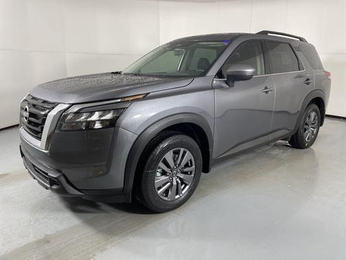 2025 Nissan Pathfinder SV FWD