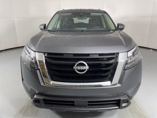 2025 Nissan Pathfinder SV FWD