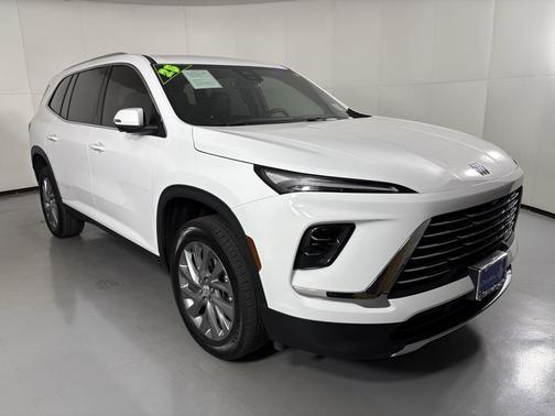 2025 Buick Enclave Preferred FWD