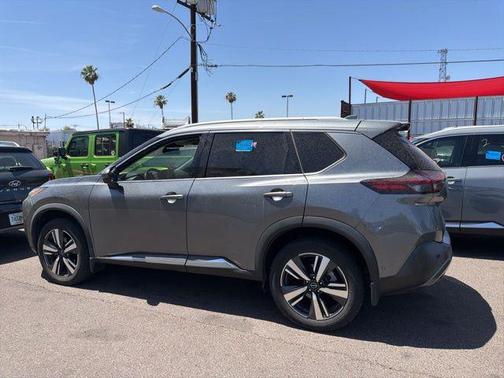 Gun Metallic 2022 Nissan Rogue SL