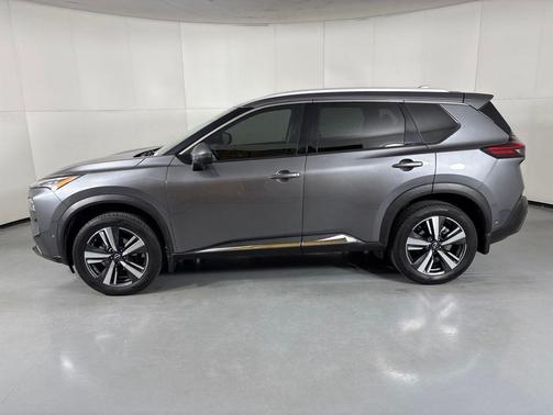 Gun Metallic 2022 Nissan Rogue SL