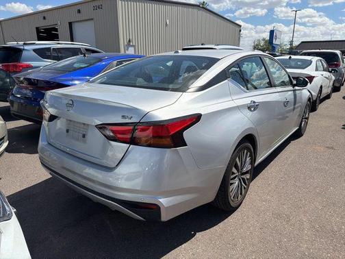 Brilliant Silver Metallic 2023 Nissan Altima 2.5 SV