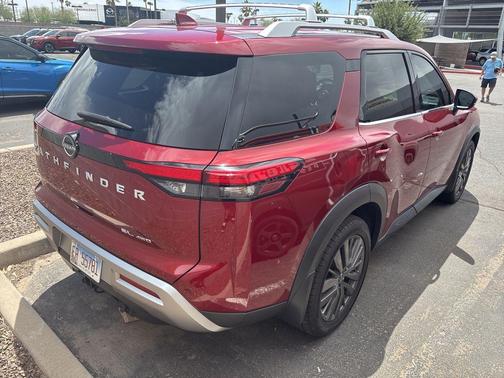 Scarlet Ember Tintcoat 2022 Nissan Pathfinder SL 4WD