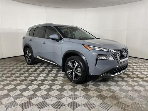 2022 Nissan Rogue SL