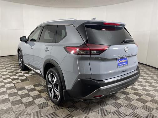 2022 Nissan Rogue SL