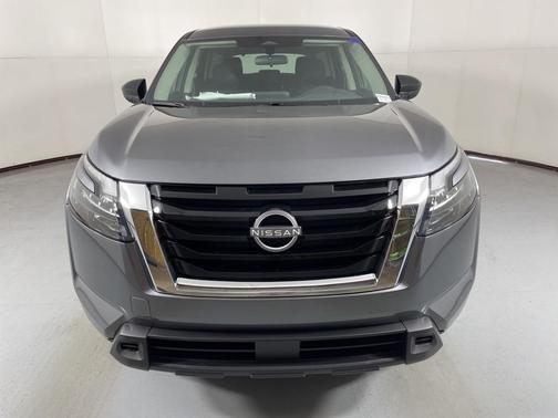 2025 Nissan Pathfinder S FWD