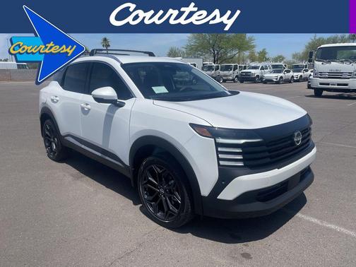 2025 Nissan Kicks SR